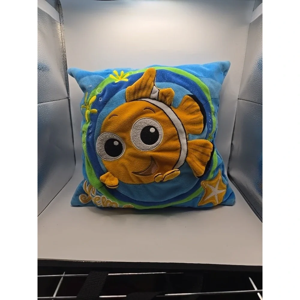Disney Pixar Finding Nemo Plush Decorative Pillow Blue Orange 14x14  2004